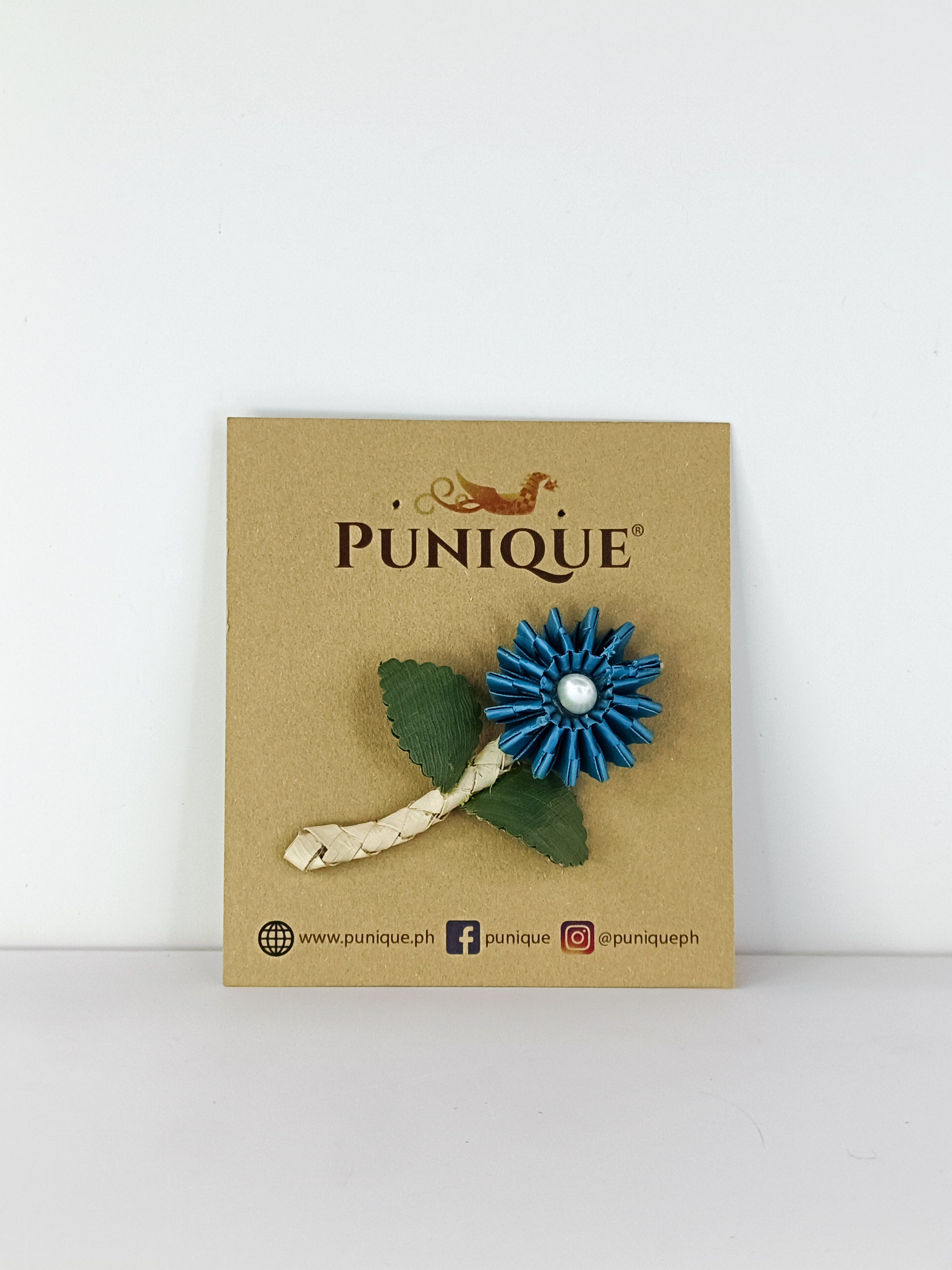 Araw Brooch Magnet