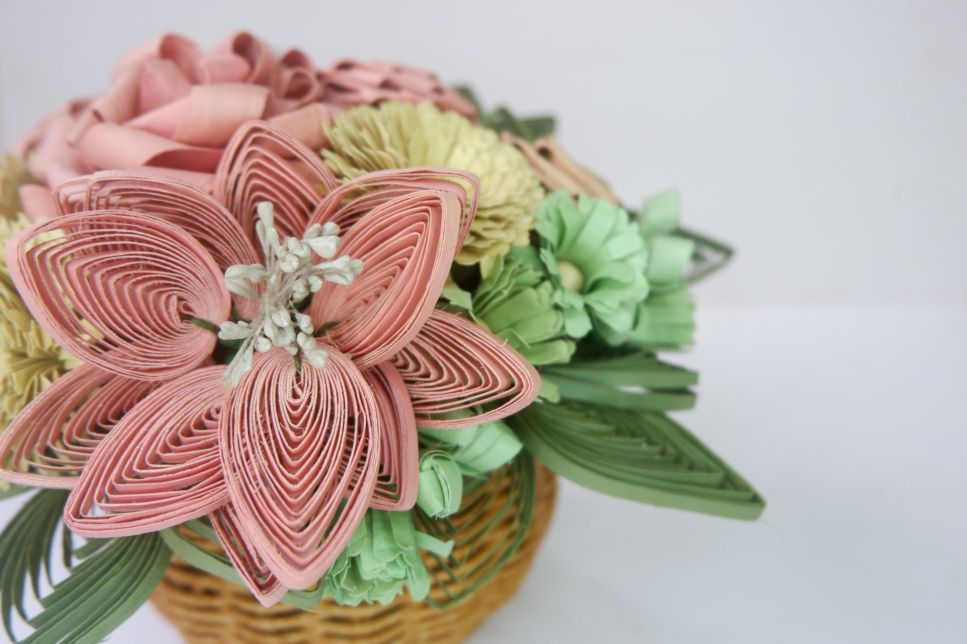 Mayumi - Pastel flower in a basket