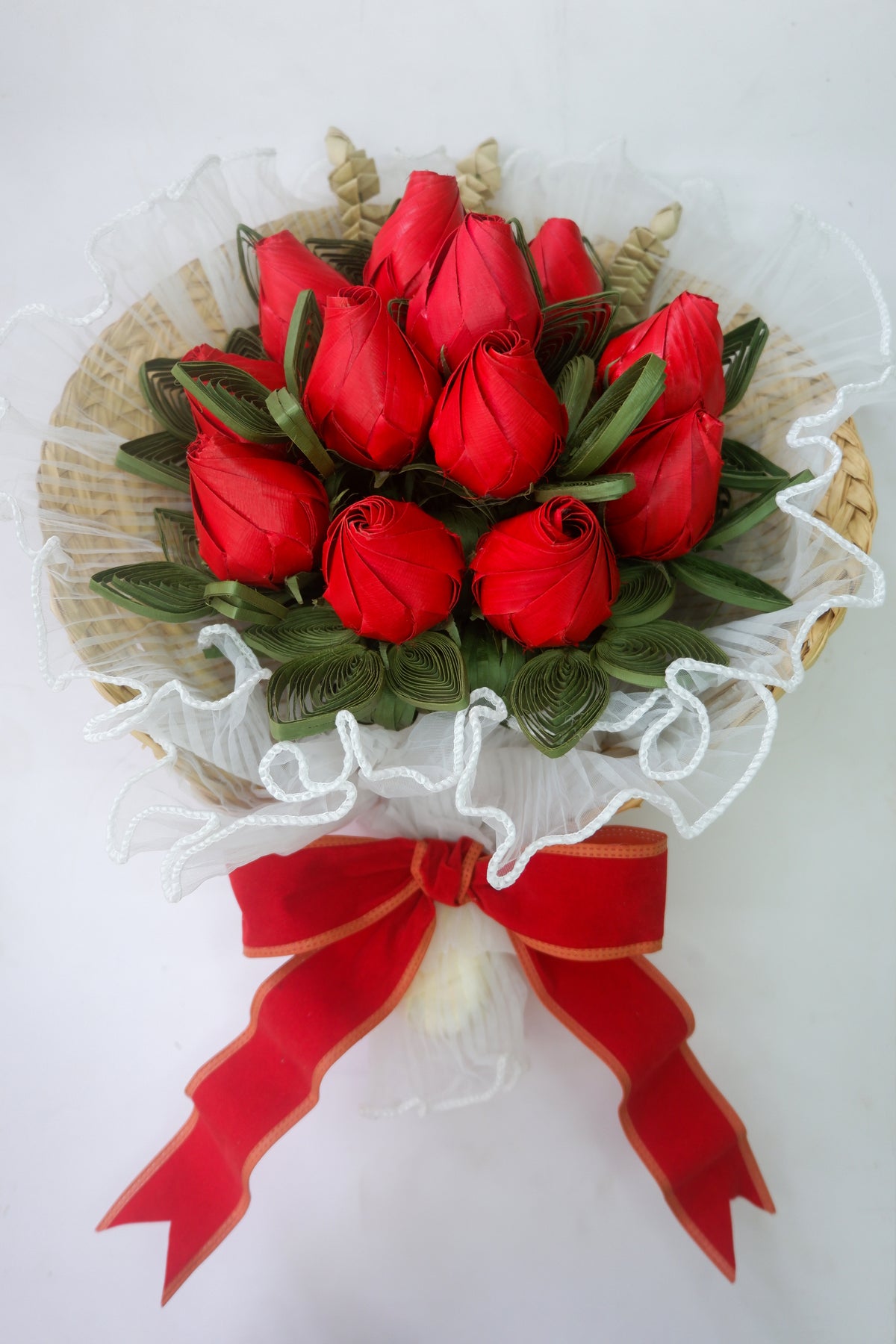Marilag - abaniko bouquet with red rosebuds