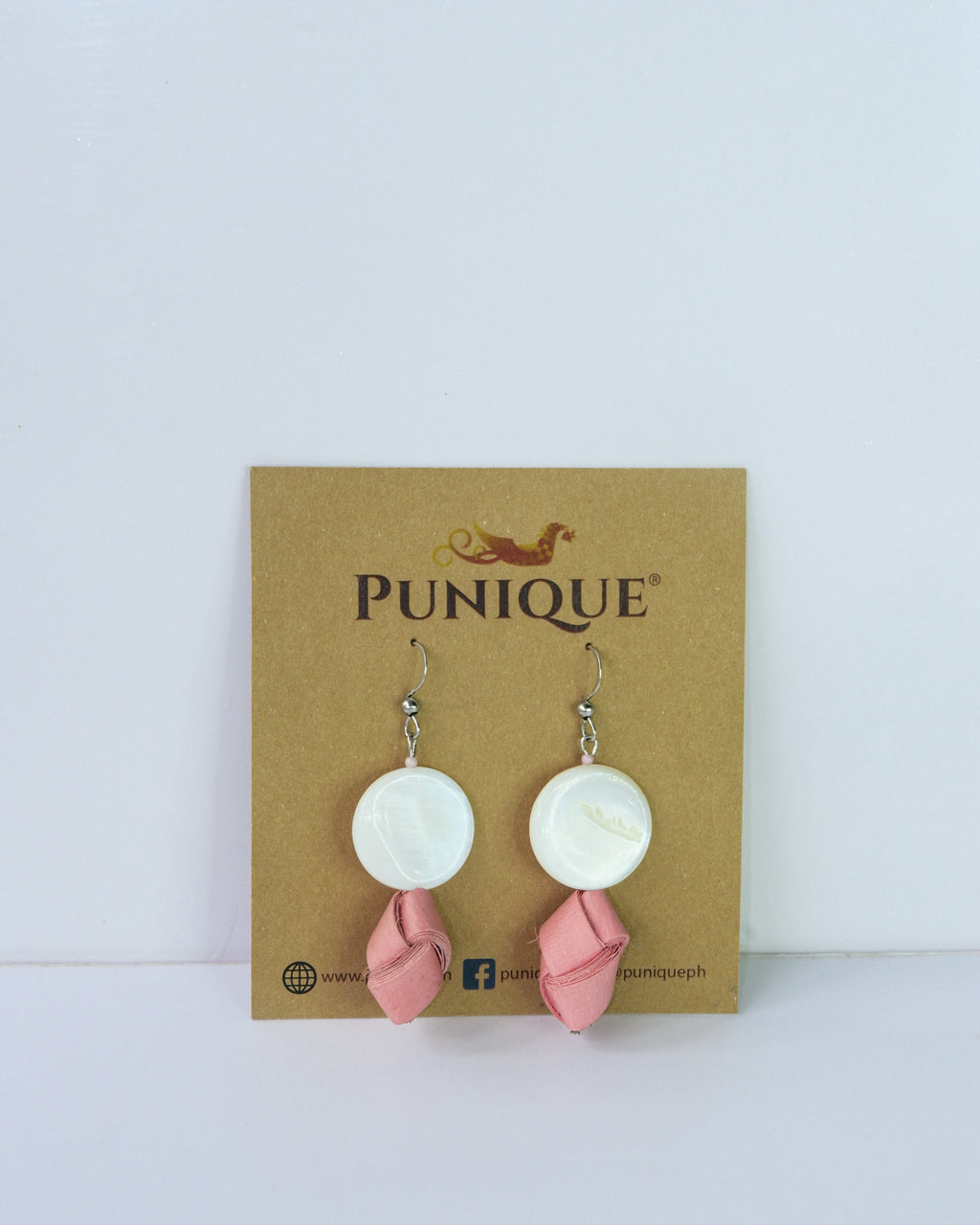 Tigbi with Circle Accent